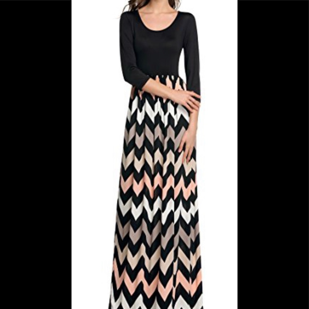 3/$20  🌾 Chevron skirted dress